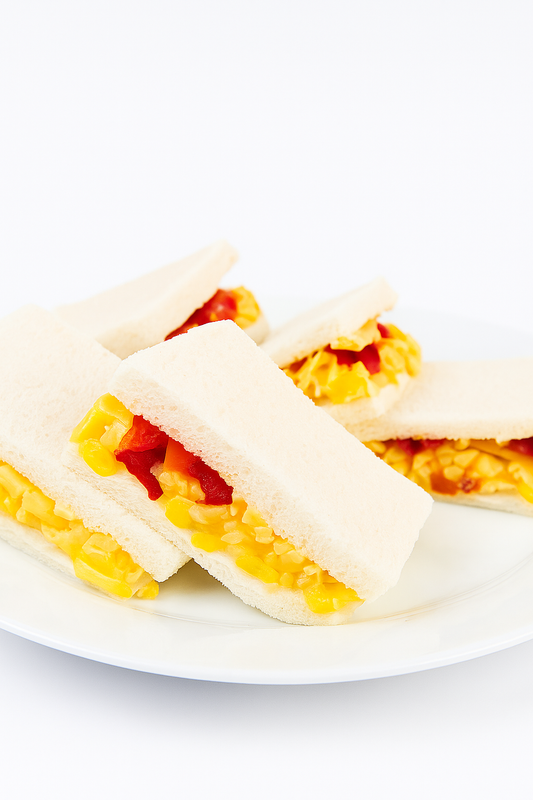 Sándwiches Gourmet de Choclo, danbo y morrón - 6 Unidades