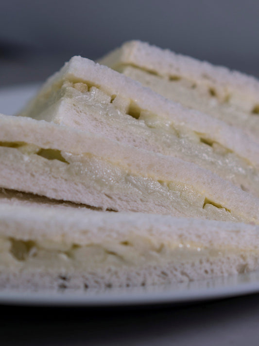 SANDWICHES DE ROQUEFORT CON MANZANA