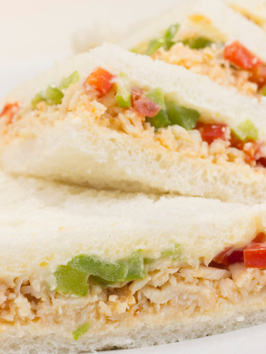 Sándwiches Pollo A La Jardinera - 4 Unidades