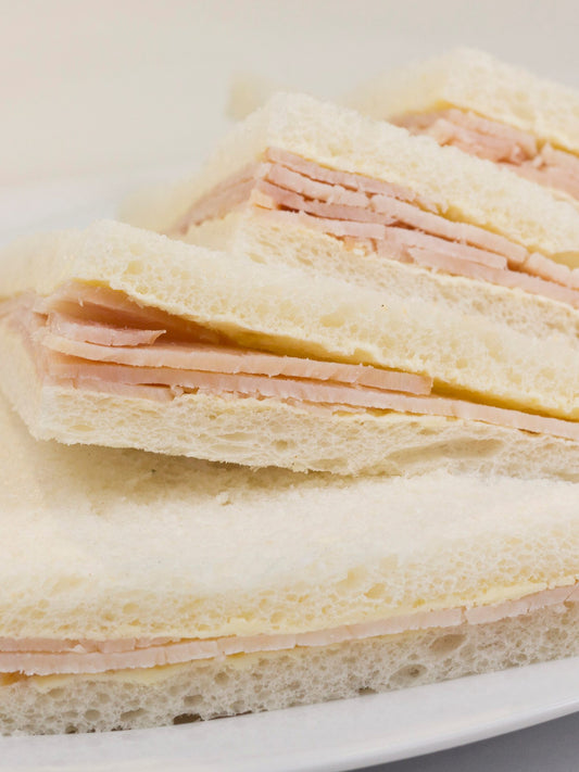 SANDWICHES DE JAMÓN