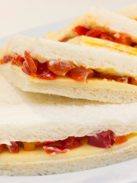 SÁNDWICHES DE QUESO CON TOMATE