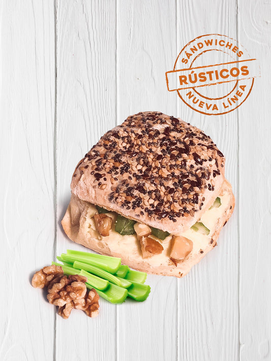 Sándwiches Rústicos De Roquefort, Apio Y Nuez - 6 Unidades