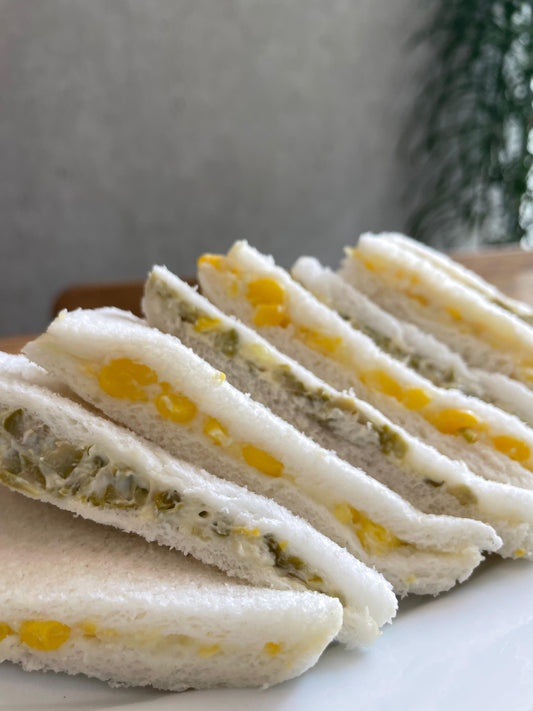 Sándwiches De Choclo y Aceitunas Triangulares - 8 Unidades